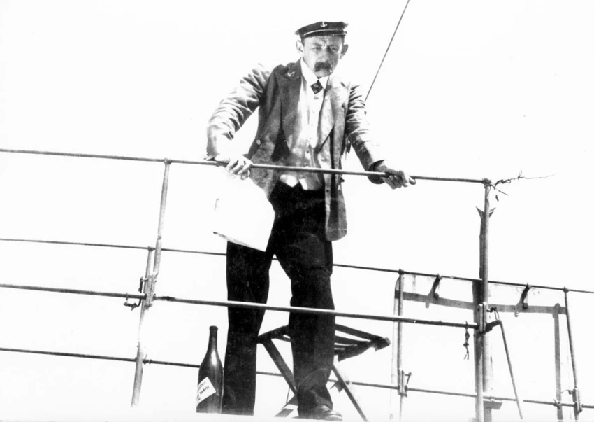 Hrdinný kapitán Korkorán (1934)