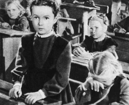 Odvážná školačka (1948)