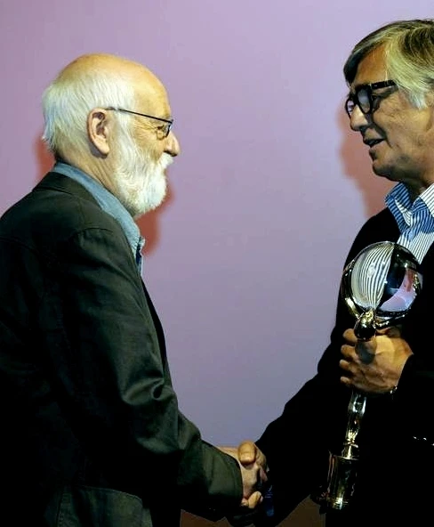 Režisér Jan Švankmajer prebírá Křišťálový globus za mimořádný umělecký přínos světové kinematografii (2009)