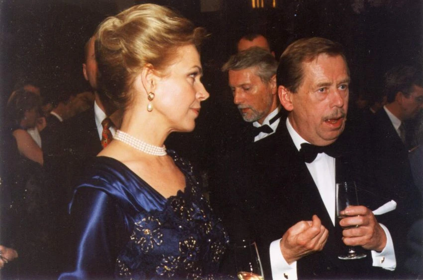 S manželem Václavem Havlem v roce 2000