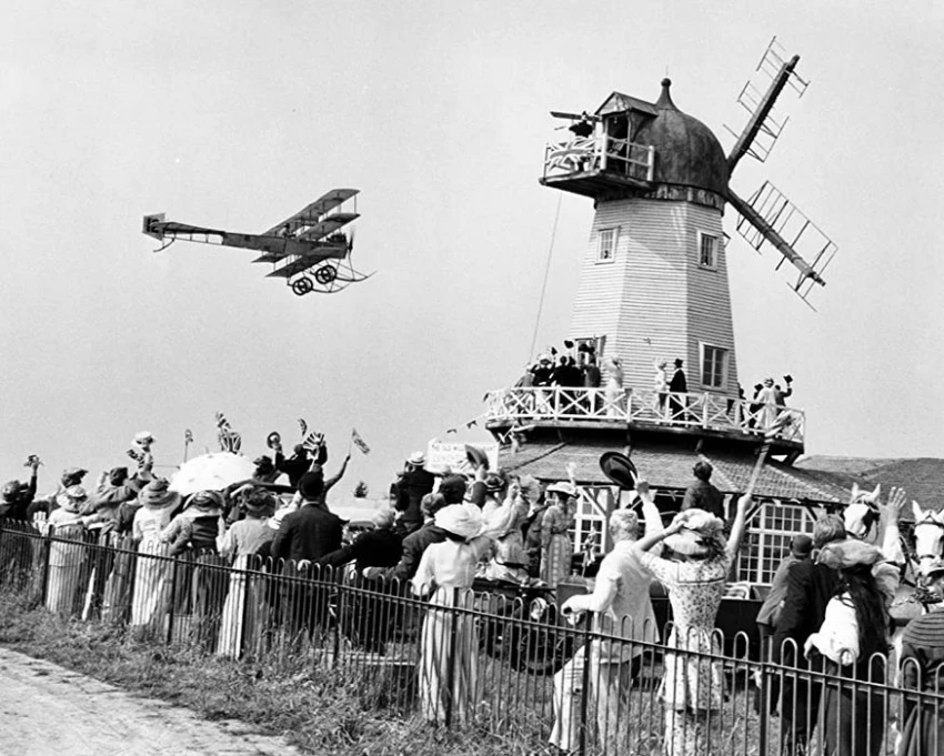 Báječní muži na létajících strojích (1965)