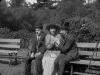 Chaplin v parku (1915)