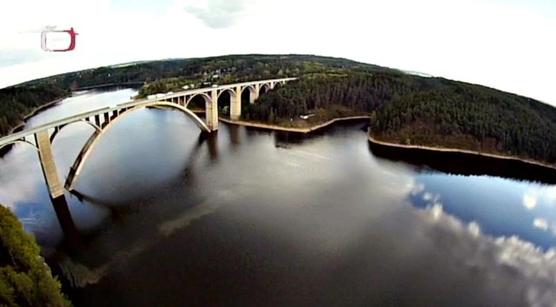 díl s názvem "Most dvou řek" o Stádleckém mostu - posledním řetězovém mostu v Evropě