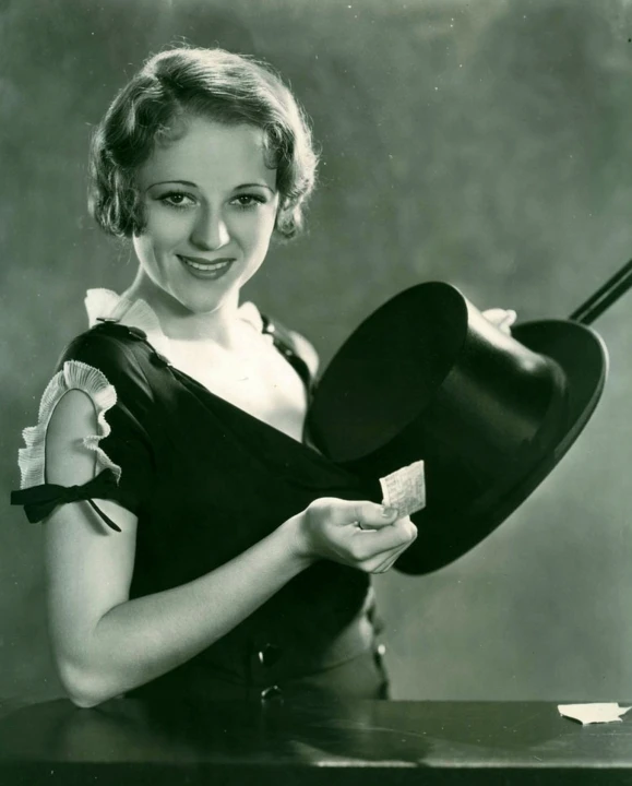 Hat Check Girl (1932)