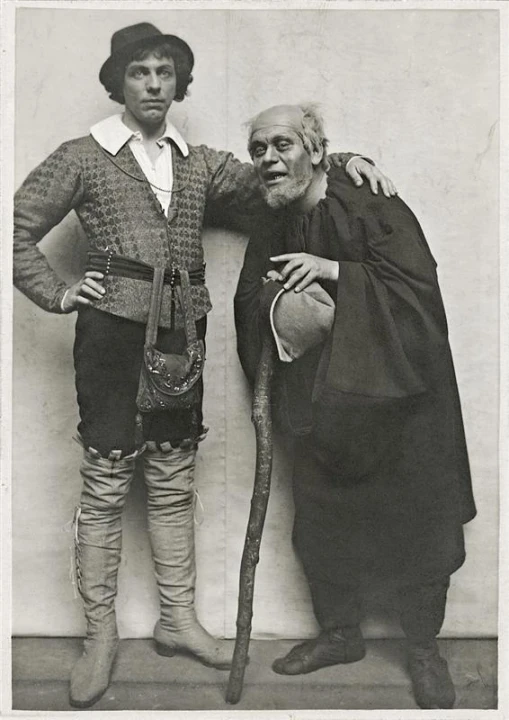 Fotografie z div. představení "Jak se vám líbí" - 29.01.1915, Rudolf Deyl (Orlando), Karel Kolár (Adam)