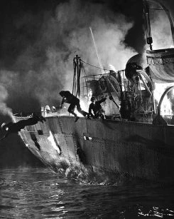 Kruté moře (1953)