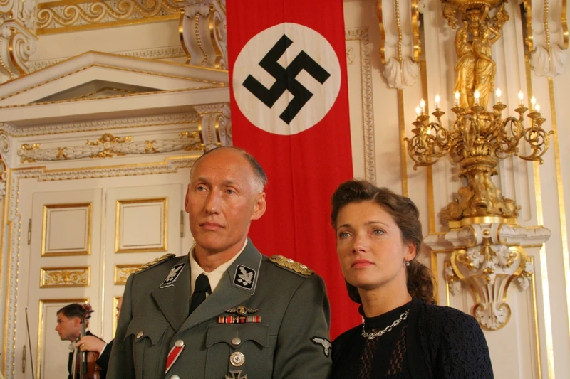 Natáčení na Pražském hradě - Heydrich se svou ženou Linou:  Detlef Bothe, Šárka Teplíková