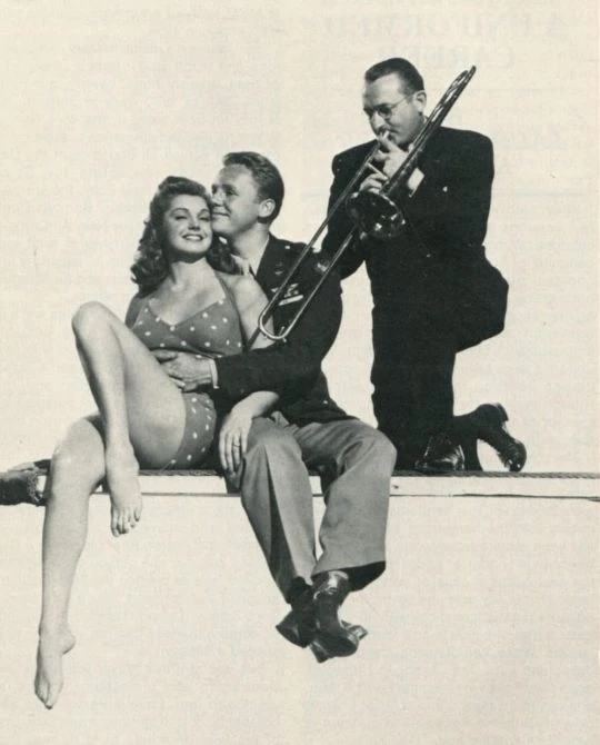 Thrill of a Romance (1945)