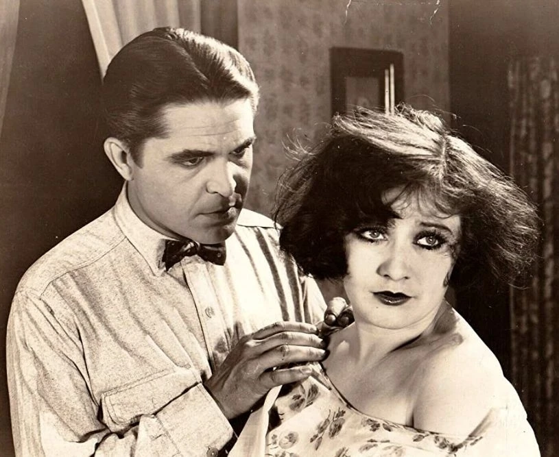 The Girl on the Barge (1929)