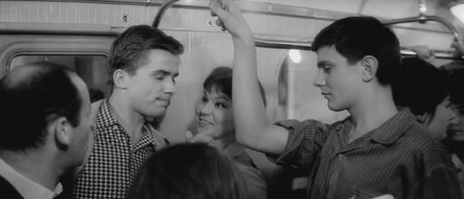 Chodím po Moskvě (1963)