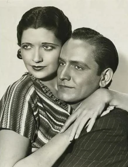 Strangers in Love (1932)