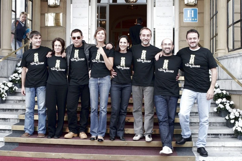 José Luis Alcobendas,  Mariana Cordero,  Tom Fernández,  Fanny Gautier,  Malena Alterio,  Gonzalo de Castro, Javier Cámara, Cesare Vea