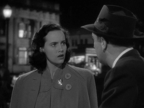 Ani stín podezření (1943)