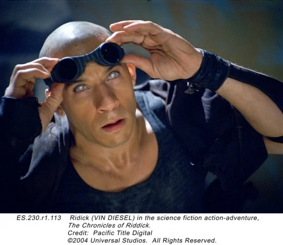 Riddick: Kronika temna (2004)