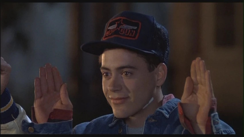 Johnny, buď hodný! (1988)