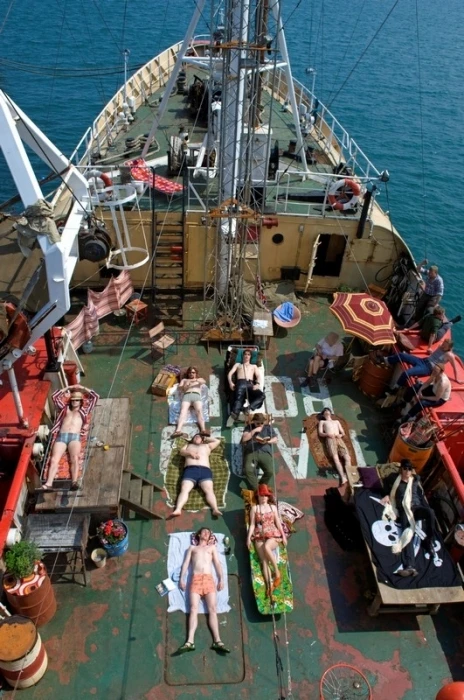 Piráti na vlnách (2009)