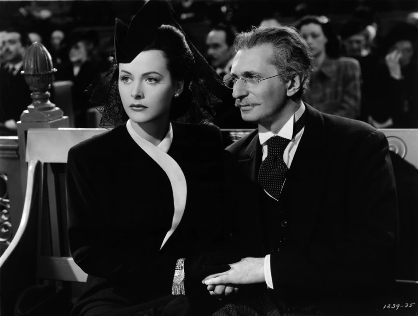 Crossroads (1942)