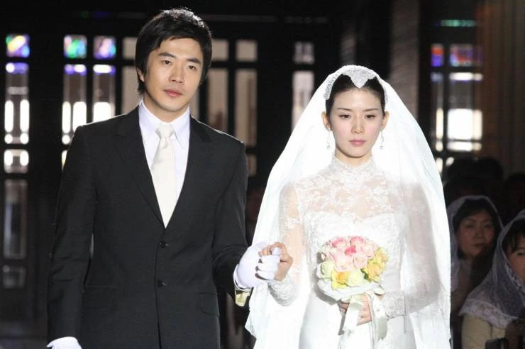 Seulpeumboda deo seulpeun Iyagi (2009)