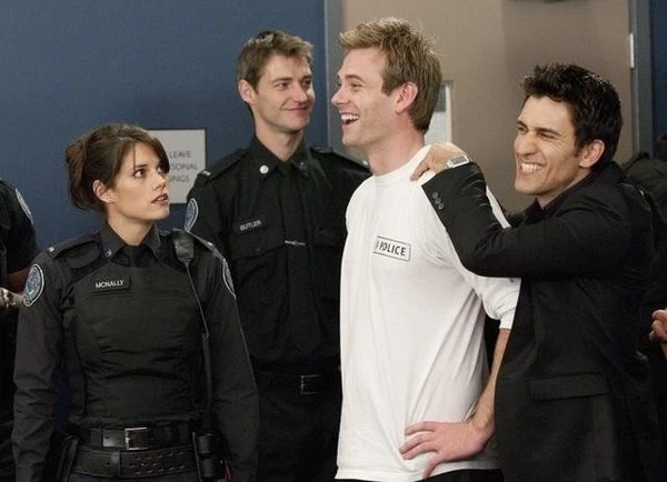 Policejní bažanti (2010) [TV seriál]