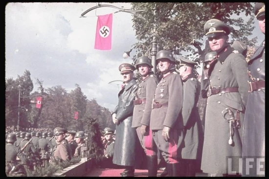 Druhá světová válka (Vpád nacistů) - 2. díl (1943)