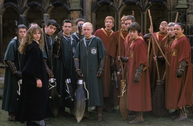Harry Potter a Tajemná komnata (2002)