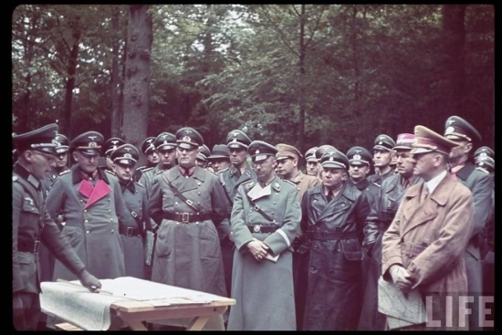 Druhá světová válka (Vpád nacistů) - 2. díl (1943)
