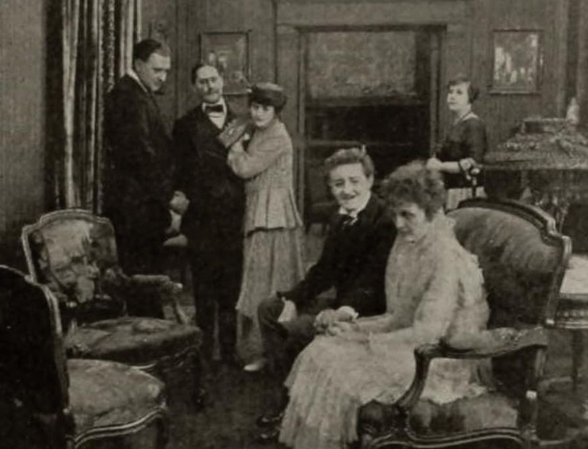 The Footlights of Fate (1916)