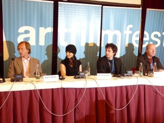 Na tiskové konferenci Karel Roden, Nelly Jenčíková, Tomáš Řehořek a Viktor Mayer