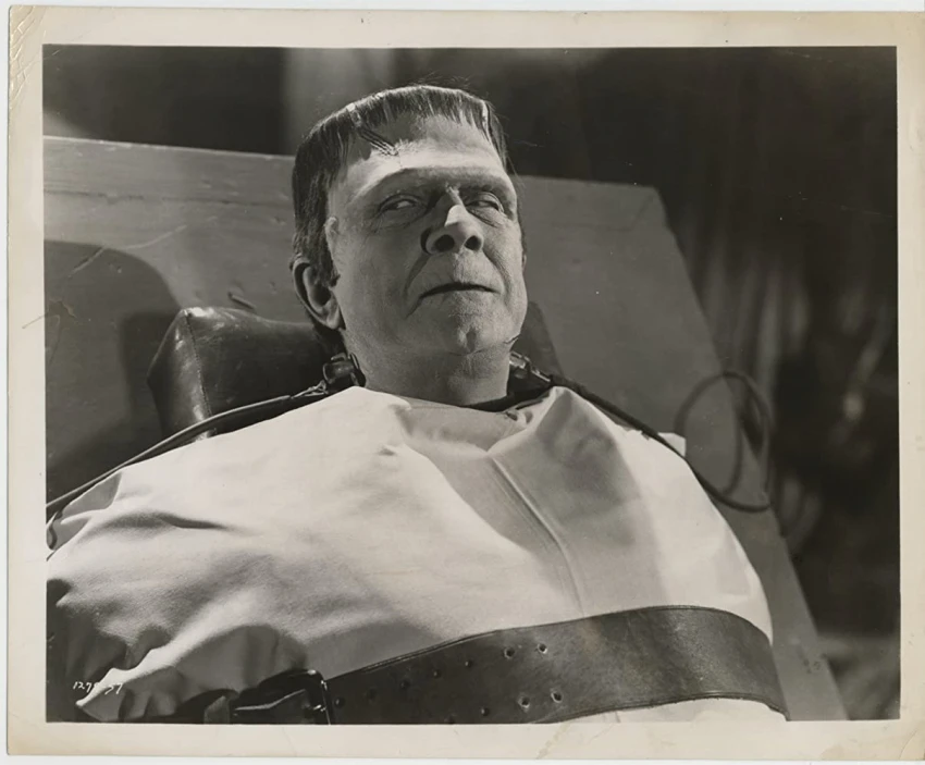 Frankenstein a vlkodlak (1943)