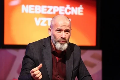 Nebezpečné vztahy (2016) [TV pořad]