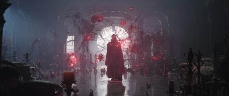 Doctor Strange v mnohovesmíru šílenství (2022)