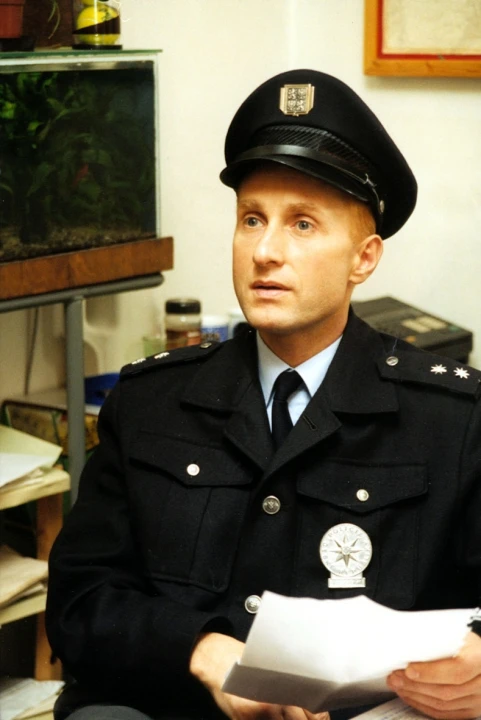 Policajti z předměstí (1999) [TV seriál]