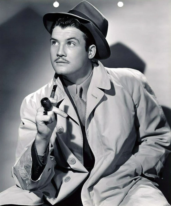 Man at Large (1941)