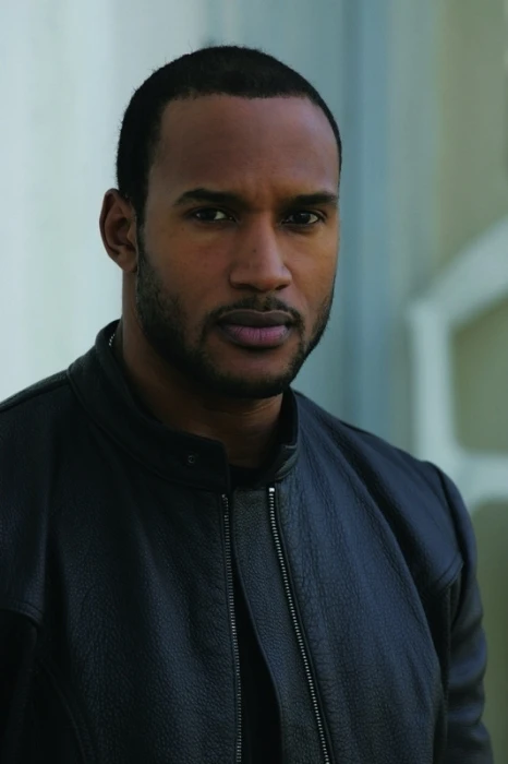 Henry Simmons