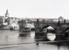 Stavby, povodně a rekonstrukce v historii Karlova mostu (2002) [TV film]