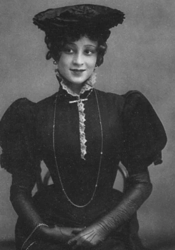 V roli Mariet v představení "Voskresenije" z roku 1930