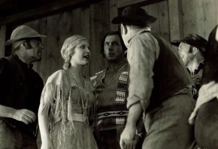 The Golden West (1932)