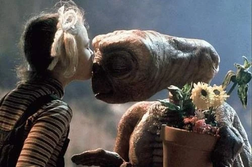 E.T. - Mimozemšťan (1982)