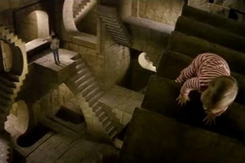 Labyrint (1986)