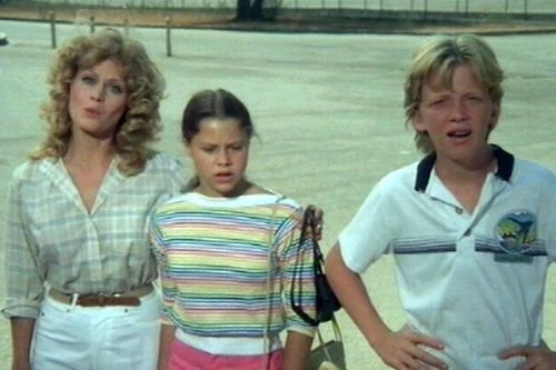 Bláznivá dovolená (1983)