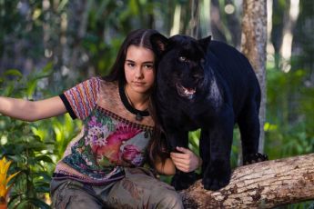 Ella a černý jaguár (2024)