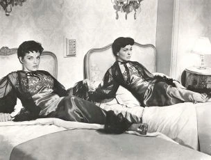 Pánové se žení s brunetkami (1955)