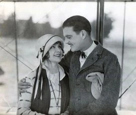 Going Up (1923)