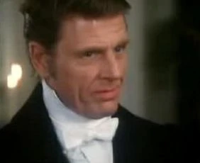Edward Fox jako lord Wootham