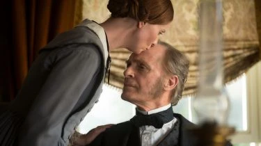 A Quiet Passion (2016)