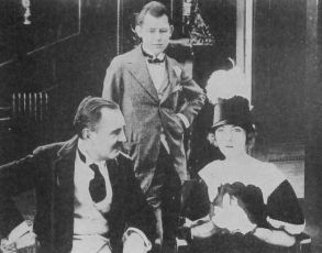 Susan Rocks the Boat (1916)