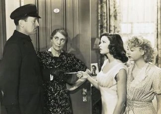 Rings on Her Fingers (1942)