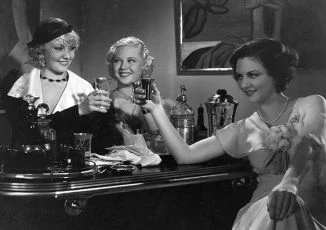 Ladies Must Love (1933)