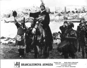 Brancaleonova armáda (1965)