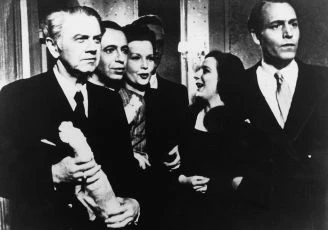 Manželství ve stínu (1947)